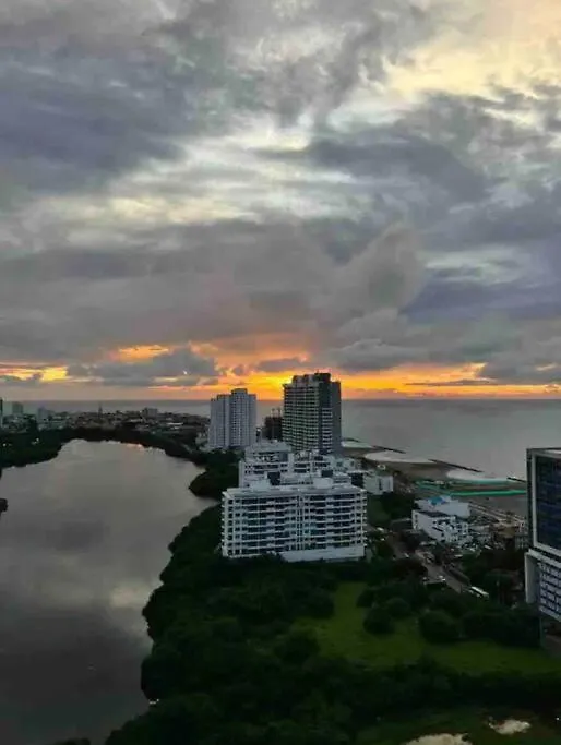 Apartamento Moderno Y Lujoso Con Vista Al Mar Piso19 - Cerca A La Ciudad Amurallada Lejlighed Cartagena
