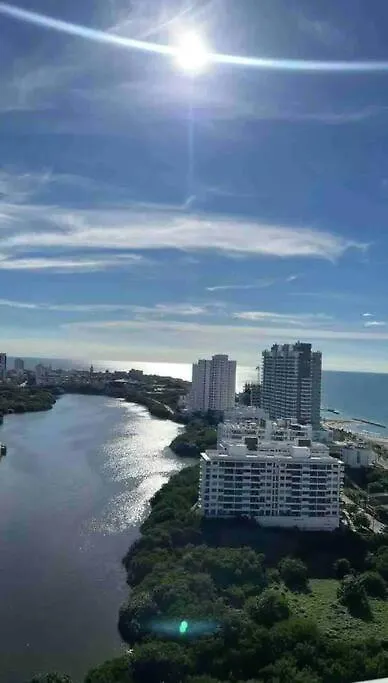 شقة Apartamento Moderno Y Lujoso Con Vista Al Mar Piso19 - Cerca A La Ciudad Amurallada Cartagena
